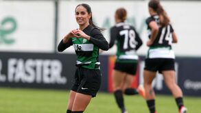 Sporting supera Damaiense em Alcochete: Maiara Niehues marcou e... partiu um dente