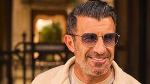 Representante de modelo do 'OnlyFans' pede desculpa a Figo