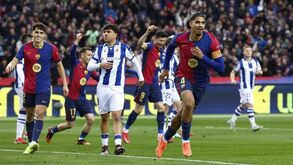 Hansi Flick cauteloso após a goleada do Barcelona: «Benfica teve uma semana de descanso»