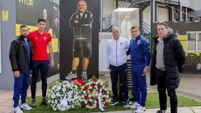 Portimonense e Leixões homenagearam Vítor Oliveira antes do duelo em Portimão