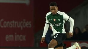 Geny tem dor mas integra a lista do Sporting