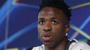 Vinicius Jr. sobre ausência da Bola de Ouro: «Faço o que o clube manda»
