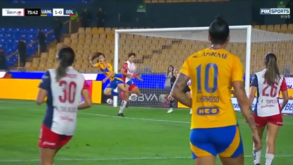 Histórico: Jacqueline Ovalle torna-se na jogadora mais cara do futebol feminino