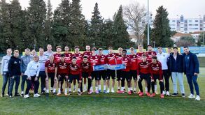 Bobadelense recebeu Estugarda na preparação do jogo da Youth League com o Sporting: veja as imagens