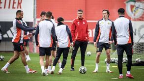 Dahl e mais 10: o onze provável do Benfica para o jogo com o Barcelona