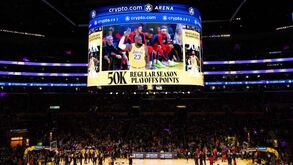 LeBron James é o primeiro de sempre a ultrapassar 50.000 pontos na NBA