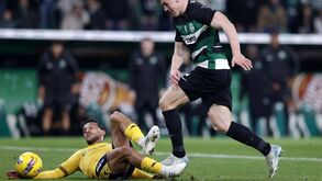 Análise ao penálti em Alvalade: Marco Ferreira explica por que razão o movimento de João Carvalho é 