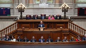 Moção de Censura do PCP rejeitada pelo parlamento