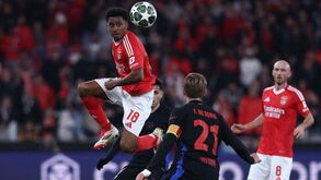 «Vamos chocar o mundo do futebol com uma vitória por 3-1 em Barcelona, hat trick do Barreiro»