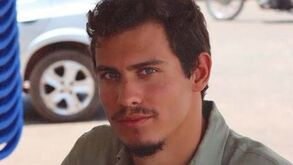 Filho de Luís Montenegro foi parceiro de uma empresa com os mesmos clientes da Spinumviva