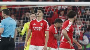 António Silva em queda: passe desvaloriza-se ao ritmo dos erros cometidos