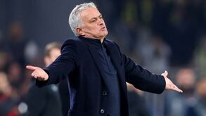Mourinho e a derrota com o Rangers: «Vão rir-se mas é um bom resultado porque podia ter sido pior»