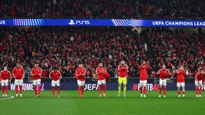 Benfica à procura de outra sorte: equipa de Bruno Lage sente-se viva na eliminatória com o Barcelona