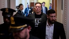 Elon Musk diz não ser responsável pelos despedimentos em massa no governo americano