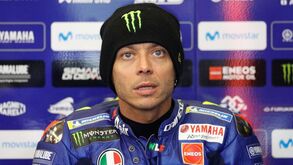 Carlo Pernat: «Valentino Rossi sente-se culpado pela morte de Simoncelli e carrega esse fardo»