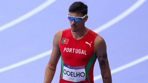 Europeus de pista curta: João Coelho avança para a final dos 400 metros