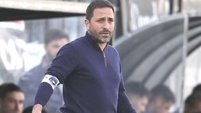 Treinador insiste que Santa Clara não olha para classificação para não perder o norte