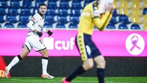 A crónica do Estoril-Farense, 2-2: No final foi Menino quem teve big balls