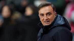 Carlos Carvalhal não pensa no pódio: «Somos candidatos a vencer o próximo jogo»