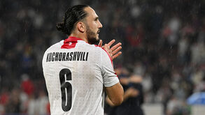Kochorashvili amarrado pelo Sporting mas (ainda) sem pensar na mudança: «Estou super tranquilo e feliz»