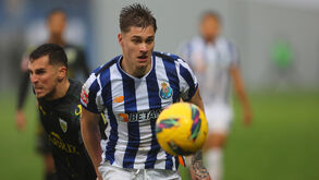 Melnichenka convocado para a seleção principal da Bielorrússia