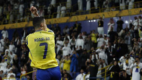 Al Nassr-Esteghlal, 3-0: Cristiano Ronaldo nunca vira a cara