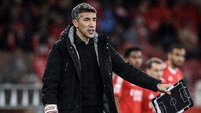 O onze do Benfica para o jogo com o Barcelona