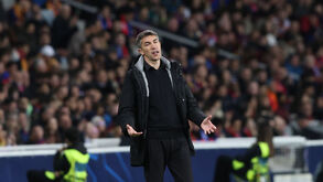 Bruno Lage durante o Barcelona-Benfica