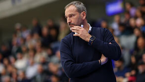 Fernando Sá no comando técnico dos dragões