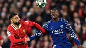 Há quem diga que Salah ficou no bolso de Nuno Mendes: o duelo que até mereceu provocação da Ligue 1 