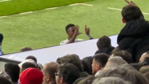 Vinícius puxa dos galões e responde a provocações de adeptos do At. Madrid 