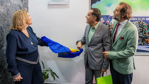 Dolores Aveiro presente na inauguração da sede do Sporting Clube da Madeira