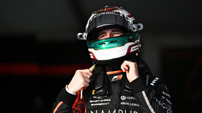 Ivan Domingues estreia-se na Fórmula 3 com 26.º na primeira sessão na Austrália