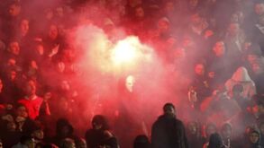 Bancada de adeptos do Benfica