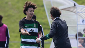 Capitão dá vitória ao Sporting