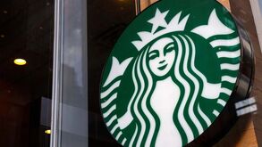 Starbucks condenada a pagar 50 milhões de dólares por ter queimado um homem com chá