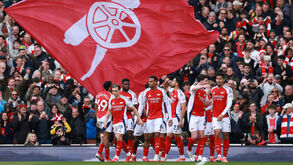 Equipa do Arsenal celebra golo