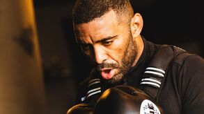 Pugilista de 37 anos brilhou na Colômbia