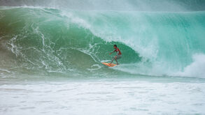 Semifinalistas do MEO Rip Curl Pro Portugal decididas em dia camaleónico