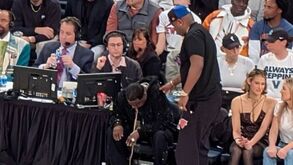 Vomitou durante jogo da NBA mas 'deu sorte' aos Knicks: «Talvez tenha de fazer o mesmo nos playoffs...»