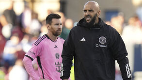 Logan Paul desafia Messi para combate e guarda-costas do craque responde: «O Leo nem te conhece, vem lutar comigo»