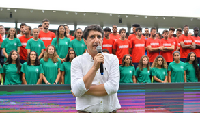 Carlos André Gomes comanda destinos dos insulares
