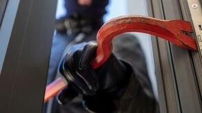 Procuram ouro, dinheiro e objetos de marca: aumento de furtos a residências faz soar os alarmes na PSP