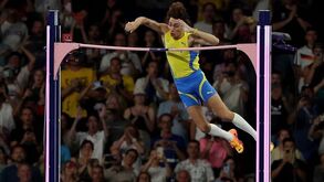 Armand Duplantis confiante em novo recorde: «Sinto que não atingi ainda o meu máximo»