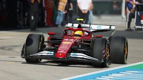 Hamilton garante pole position para a corrida sprint do GP da China