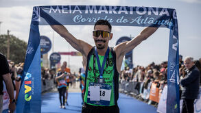 Fábio Oliveira e Carla Martinho vencem Meia Maratona de Gaia