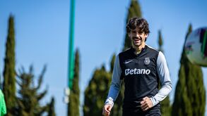 Sporting de volta aos treinos: Morita aumenta dores de cabeça e uma baixa prolongada