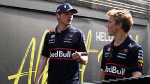 Max Verstappen revoltado com troca de Lawson por Tsunoda