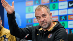 Hansi Flick lança um ataque à La Liga por causa do calendário do Barcelona