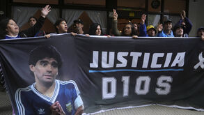 Agonia de Maradona antes de morrer durou 12 horas: «O coração pesava o dobro do normal»